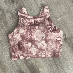 like new Athleta abstract floral "Conscious Crop"